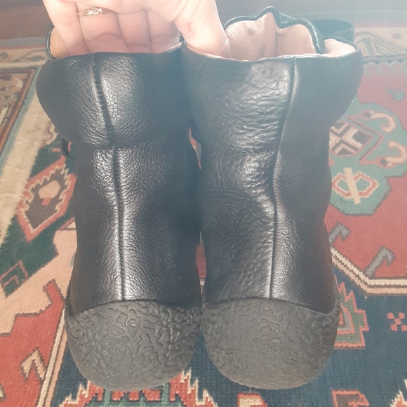 GENTAL SOULS By Kenneth Cole Lace Up Hiking Boots. - Picture 4 of 8